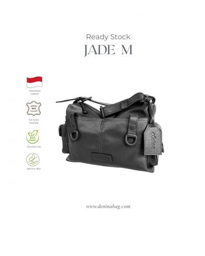 Jade M  Hitam